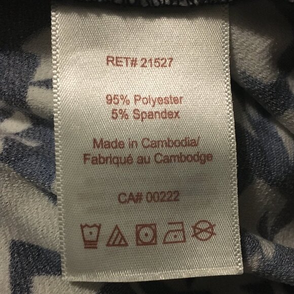 Geometric Stretchy Collar Pleated Tank Top - Picture 9 of 13